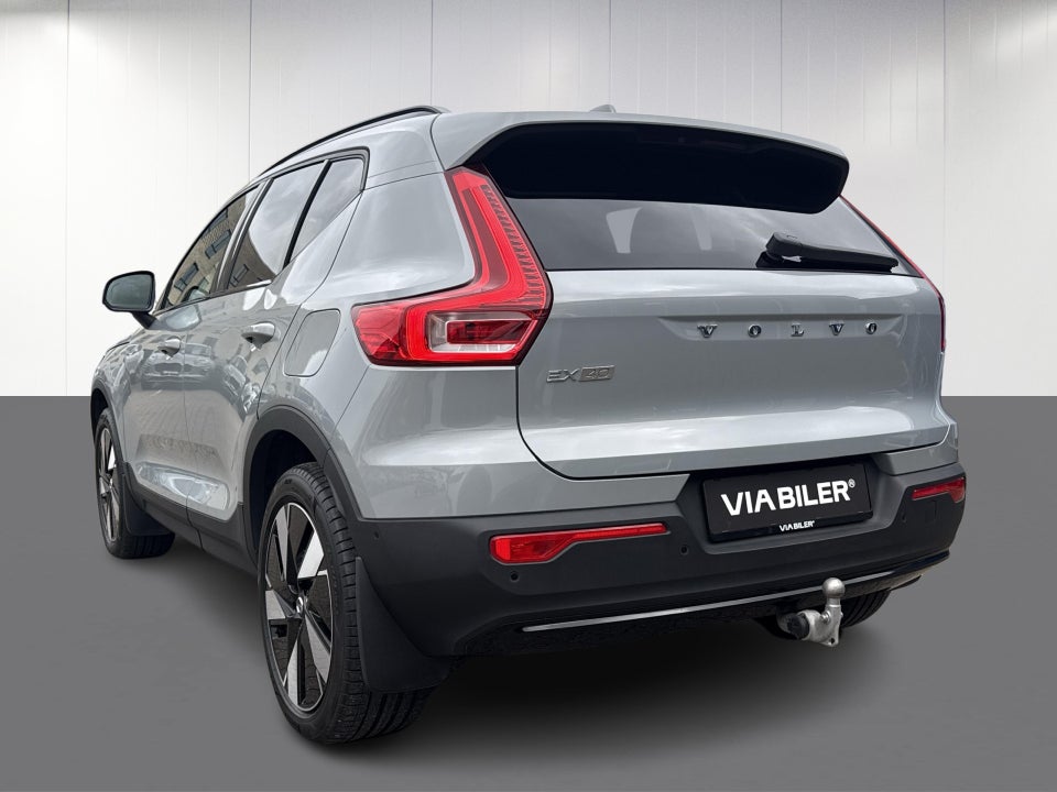 Volvo EX40 Extended Range Plus 5d