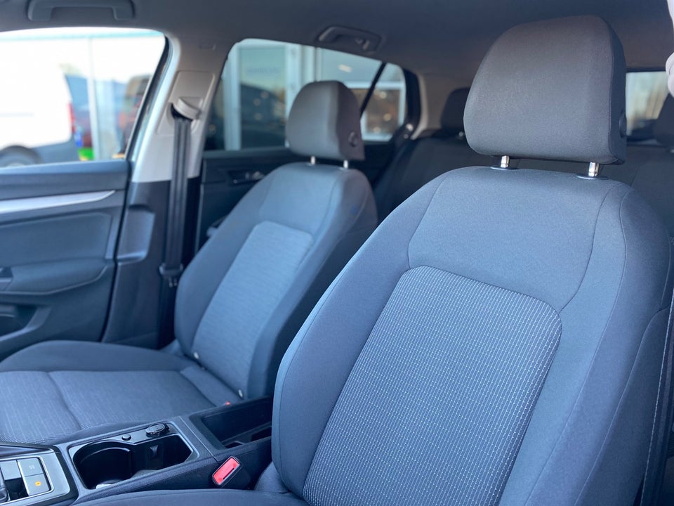 VW Golf VIII 1,0 TSi 110 5d