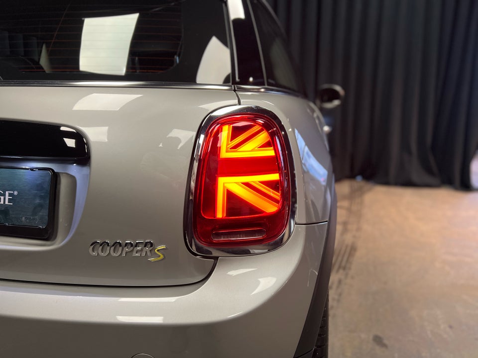 MINI Cooper SE Edition Premium Plus 3d