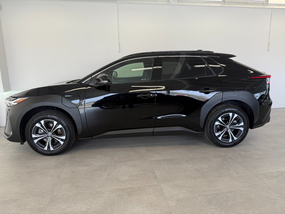 Toyota bZ4X Executive 5d