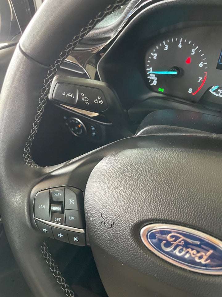 Ford Fiesta 1,0 EcoBoost mHEV Titanium 5d