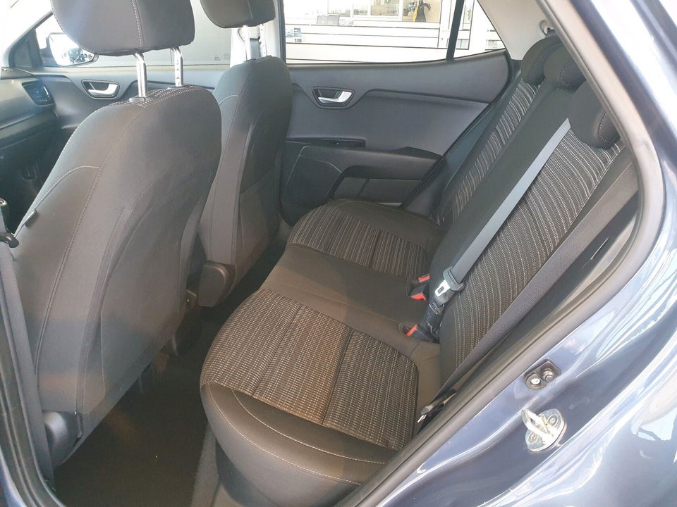 Kia Stonic 1,0 T-GDi Attraction+ 5d