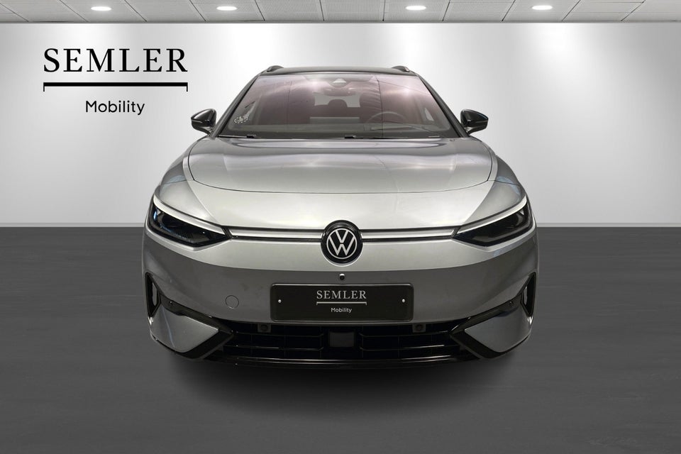 VW ID.7 Style Tourer 5d