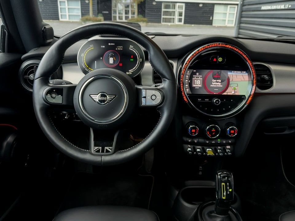 MINI Cooper SE Maximise 3d