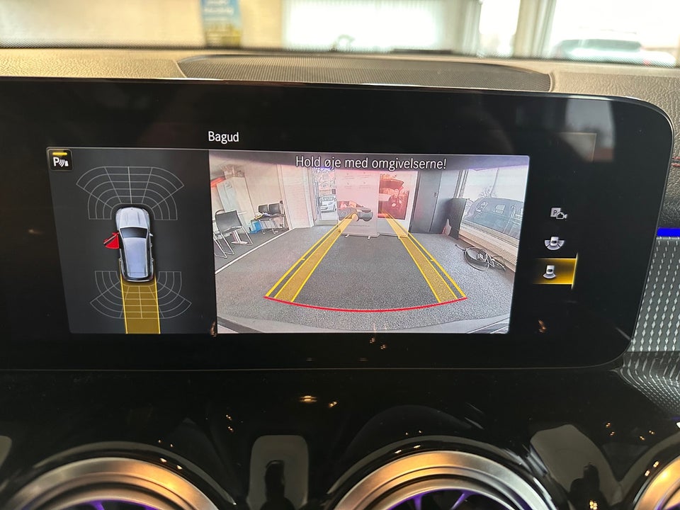 Mercedes EQB250 AMG Line 5d