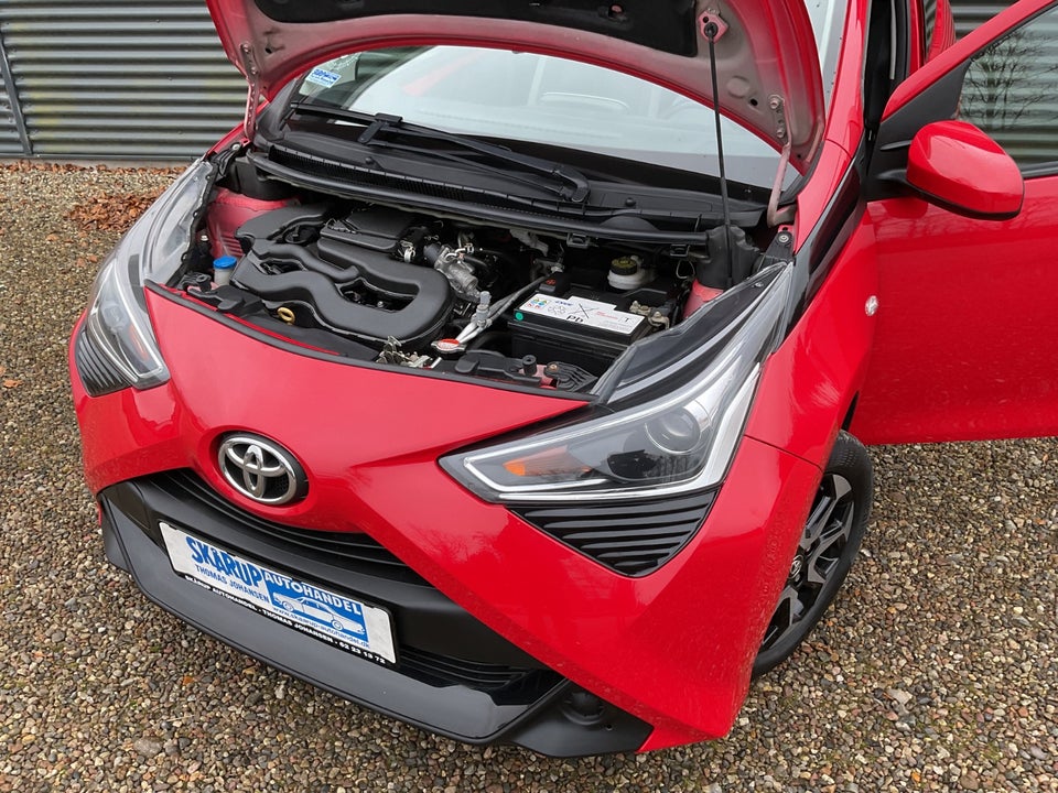 Toyota Aygo 1,0 VVT-i x-pression 5d
