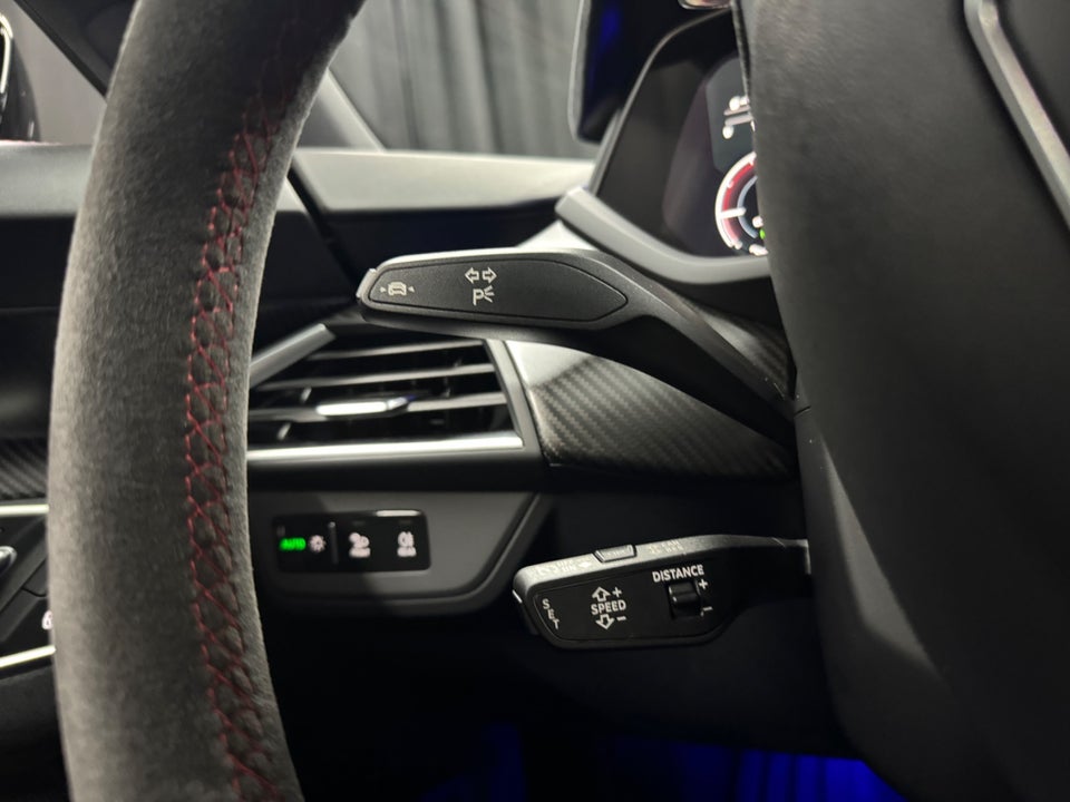 Audi RS e-tron GT quattro 4d