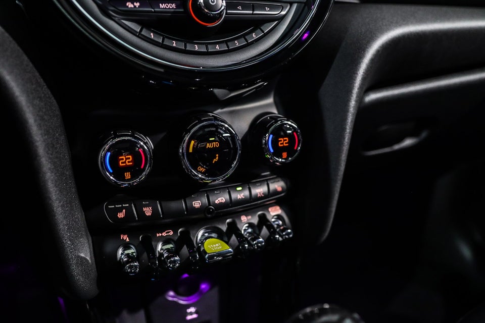 MINI Cooper SE Trim XL 3d