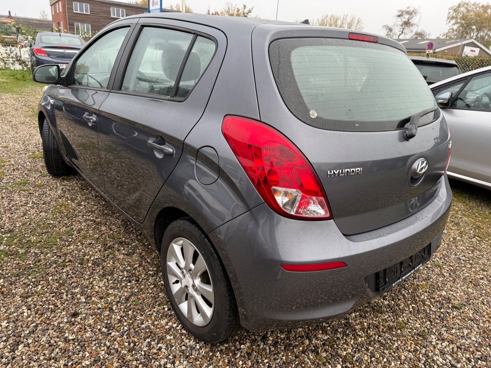 Hyundai i20 1,25 Classic XTR 5d