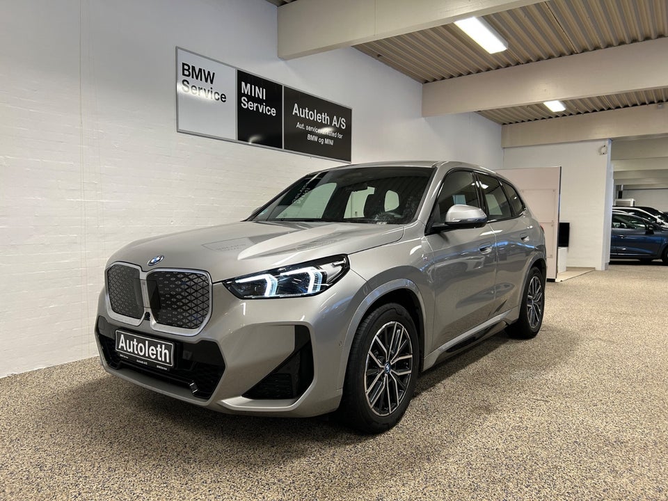 BMW iX1 xDrive30 Fully Charged M-Sport 5d