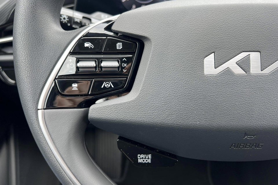 Kia Niro 64 EV Access 5d