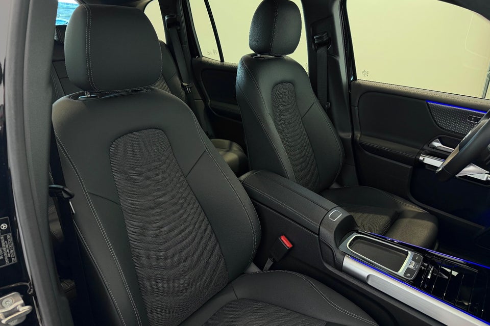 Mercedes EQB300 Progressive 4Matic 5d