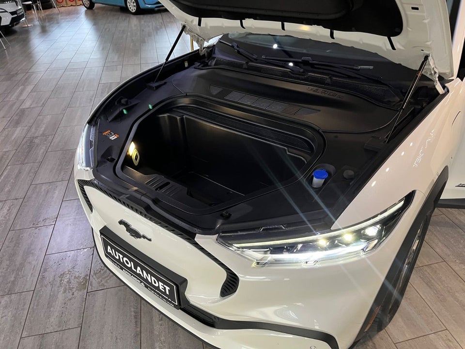 Ford Mustang Mach-E 98 Extended Range 5d