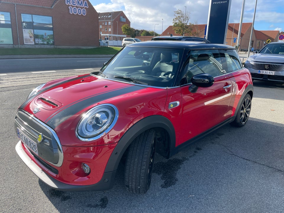 MINI Cooper SE Maximise 3d