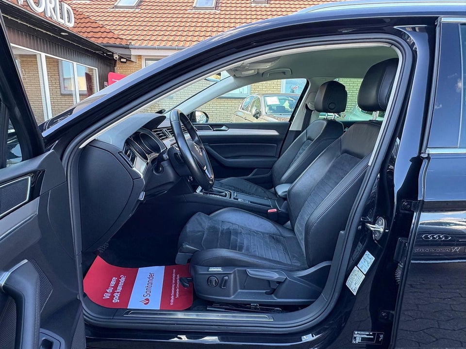 VW Passat 2,0 TSi 280 Highline Variant DSG 4Motion 5d