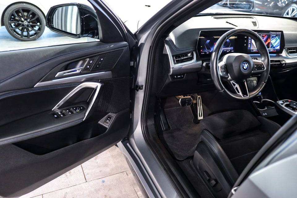 BMW iX1 xDrive30 M-Sport Premium 5d