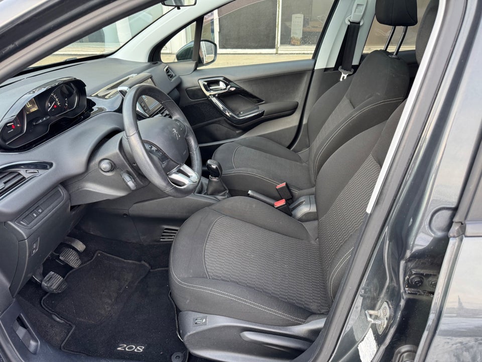 Peugeot 208 1,6 BlueHDi 100 Allure Sky 5d