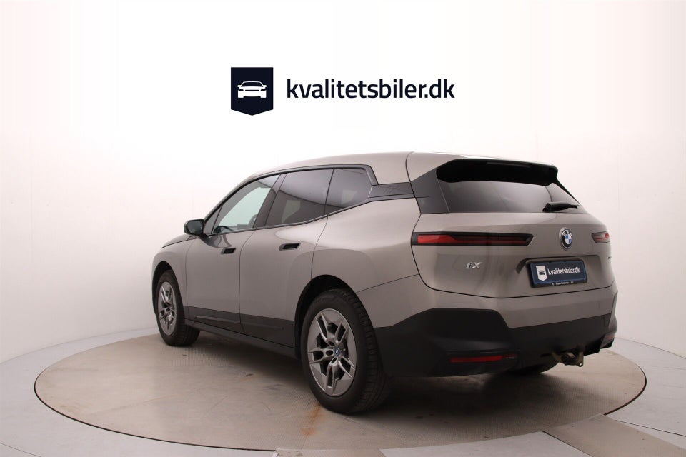 BMW iX xDrive50 Fully Charged 5d