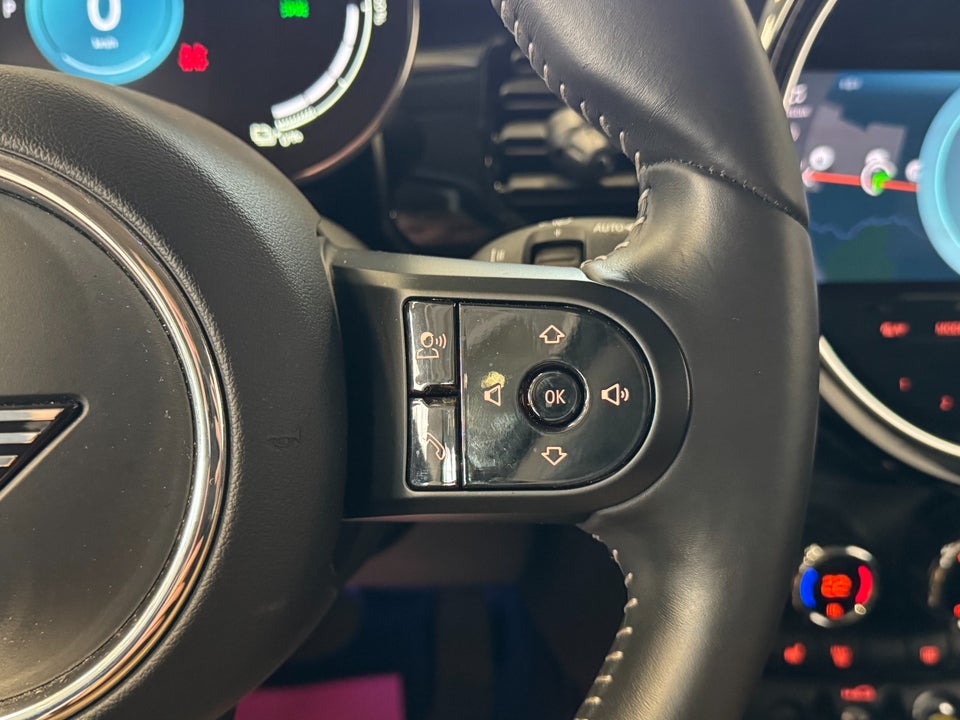 MINI Cooper SE Classic Trim 3d