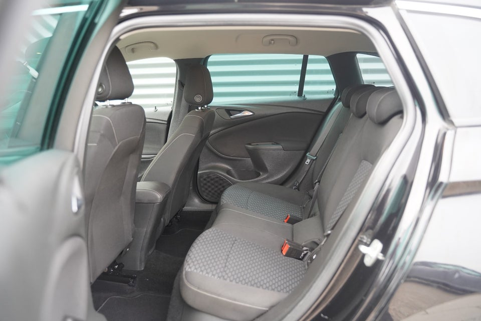 Opel Astra 1,0 T 105 Enjoy Sports Tourer 5d