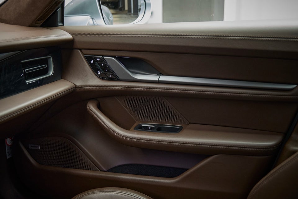 Porsche Taycan 4S 4d