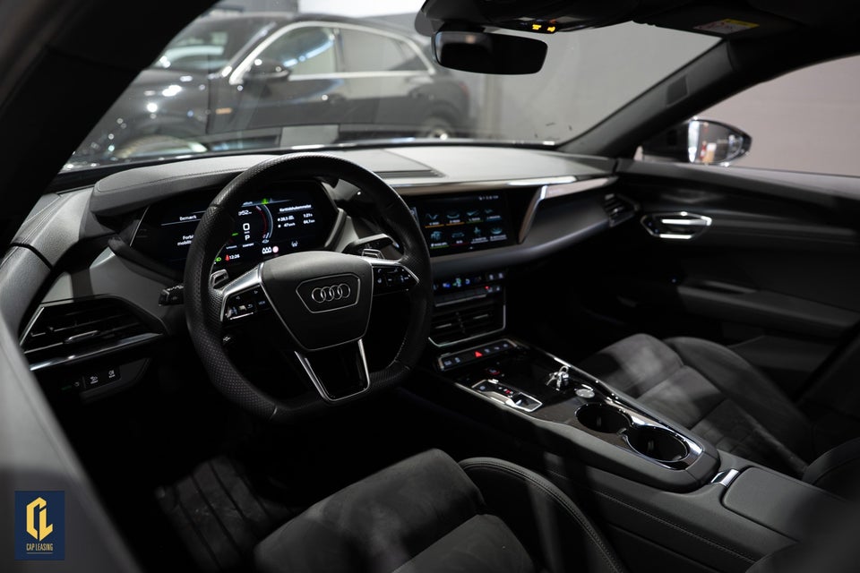 Audi e-tron GT quattro 4d