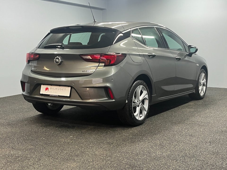 Opel Astra 1,0 T 105 Dynamic 5d