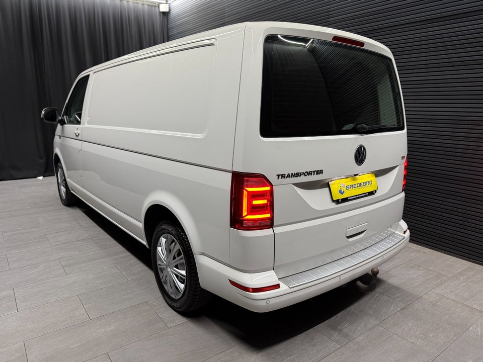 VW Transporter 2,0 TDi 204 Kassevogn DSG lang