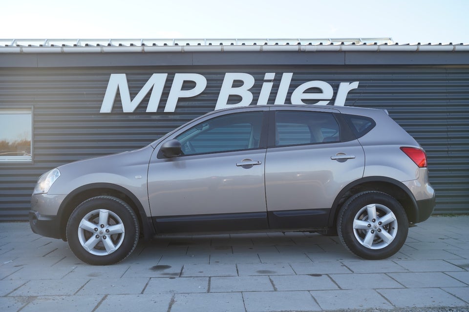 Nissan Qashqai 2,0 Acenta 4WD 5d