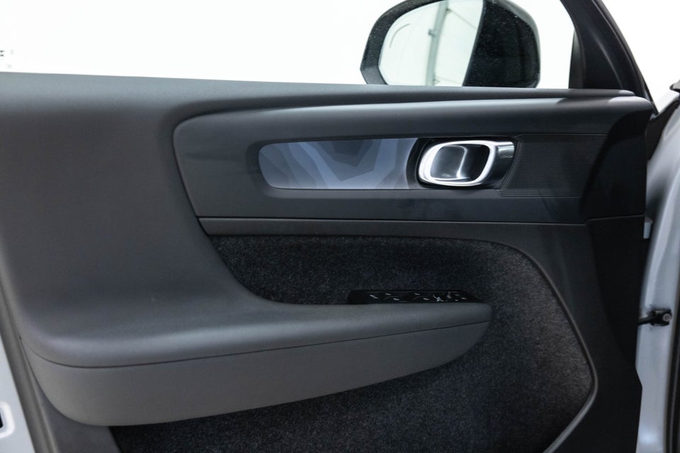 Volvo XC40 ReCharge Extended Range Start 5d