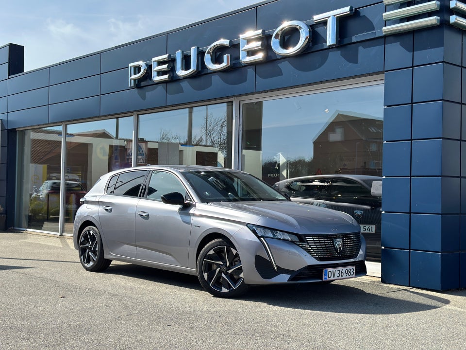 Peugeot 308 1,6 Hybrid First Selection+ EAT8 5d