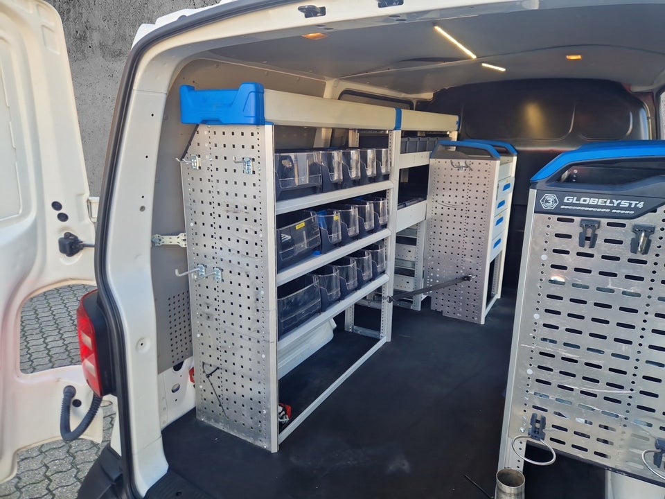 VW Transporter 2,0 TDi 114 Kassevogn kort BMT