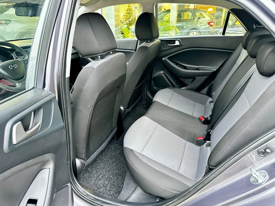 Hyundai i20 1,25 Trend 5d