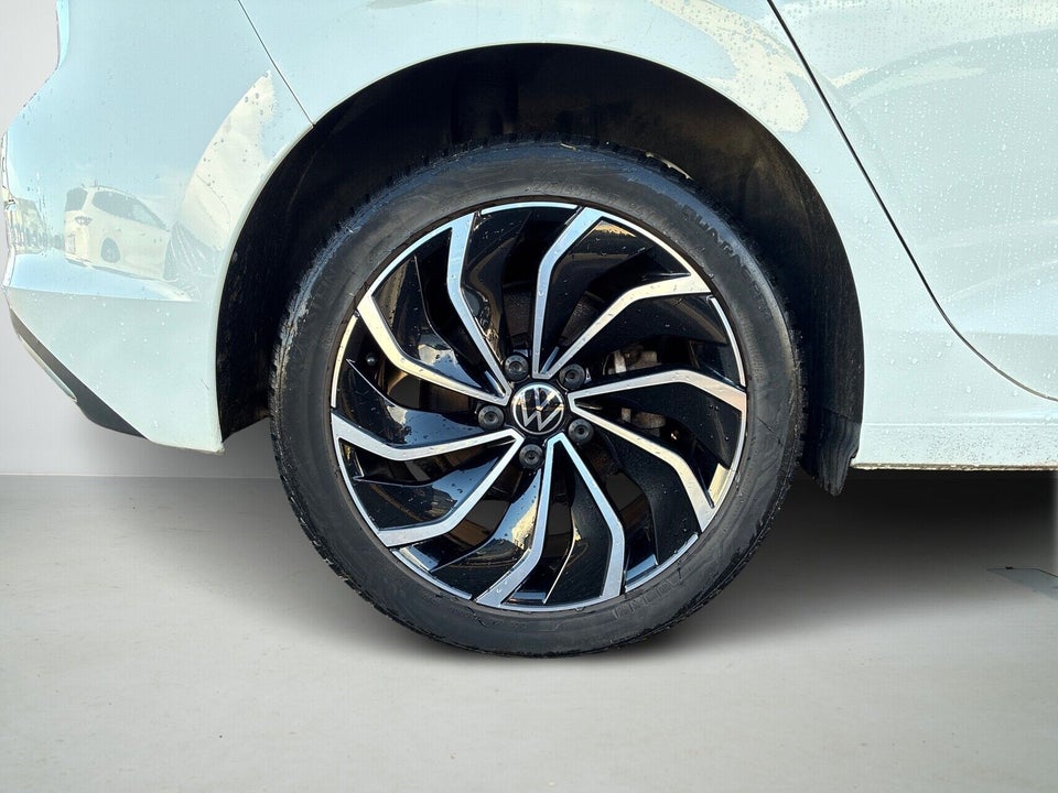 VW Golf VIII 1,4 eHybrid DSG 5d