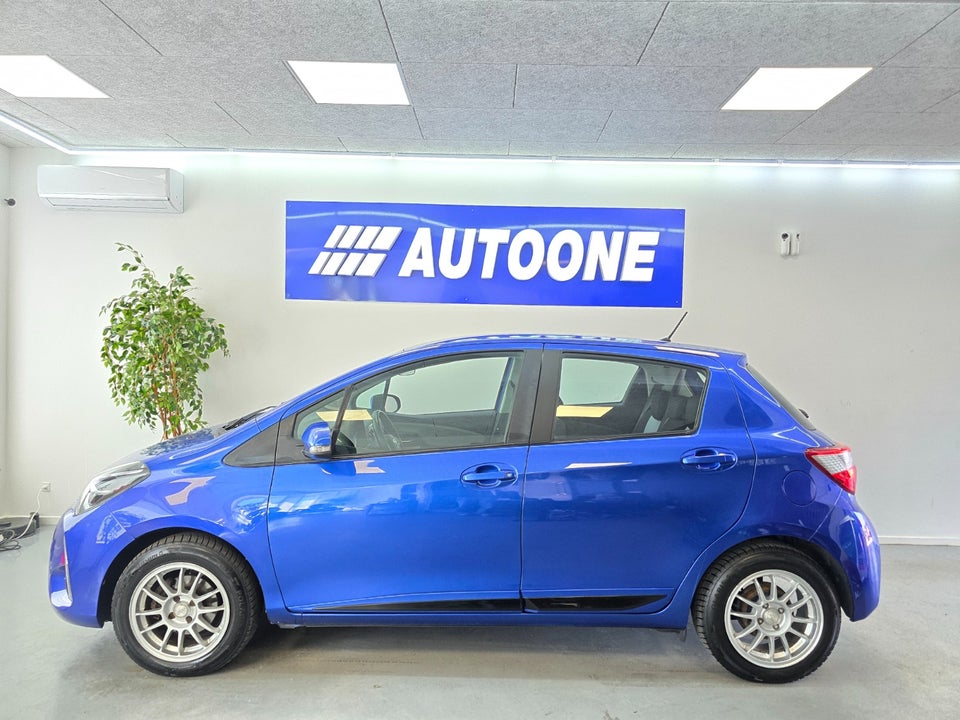 Toyota Yaris 1,0 VVT-i T2 5d