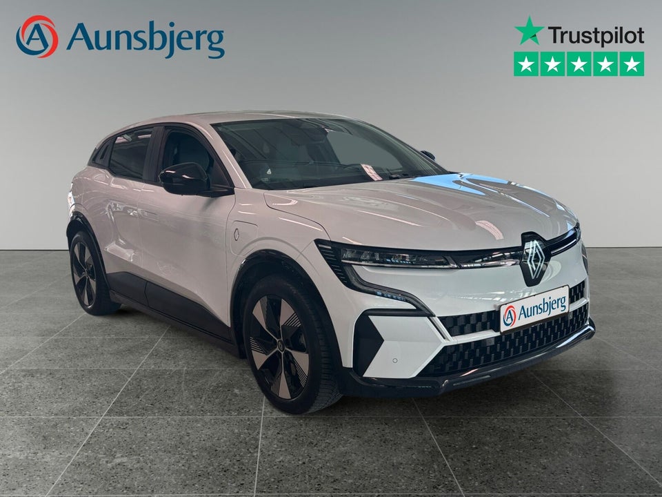 Renault Megane E-Tech 40 Equilibre 5d
