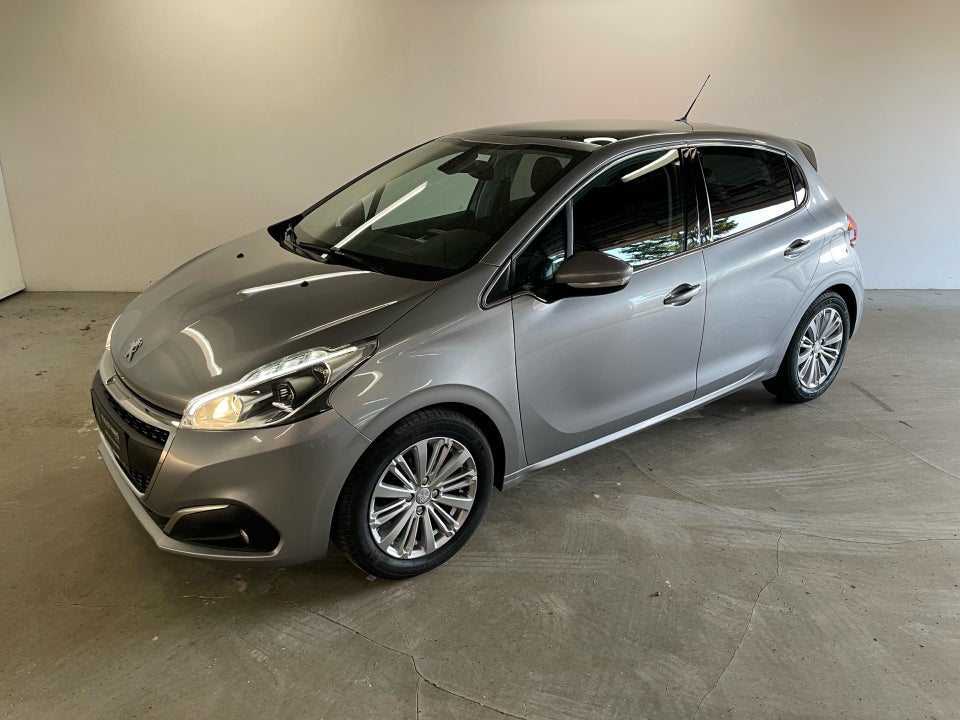 Peugeot 208 1,5 BlueHDi 100 Infinity Sky 5d