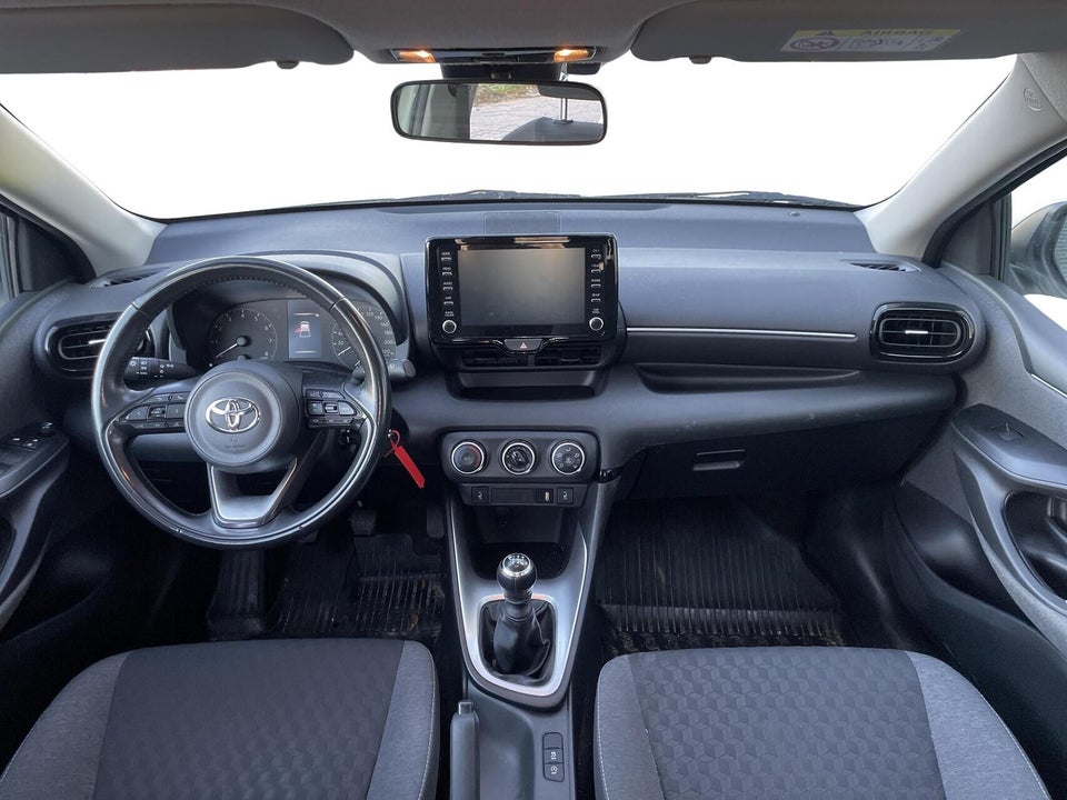 Toyota Yaris 1,5 Active 5d