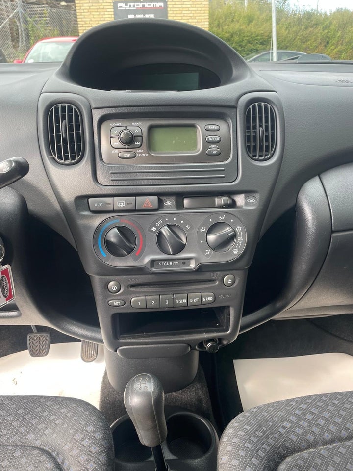Toyota Yaris Verso 1,3 Terra 5d