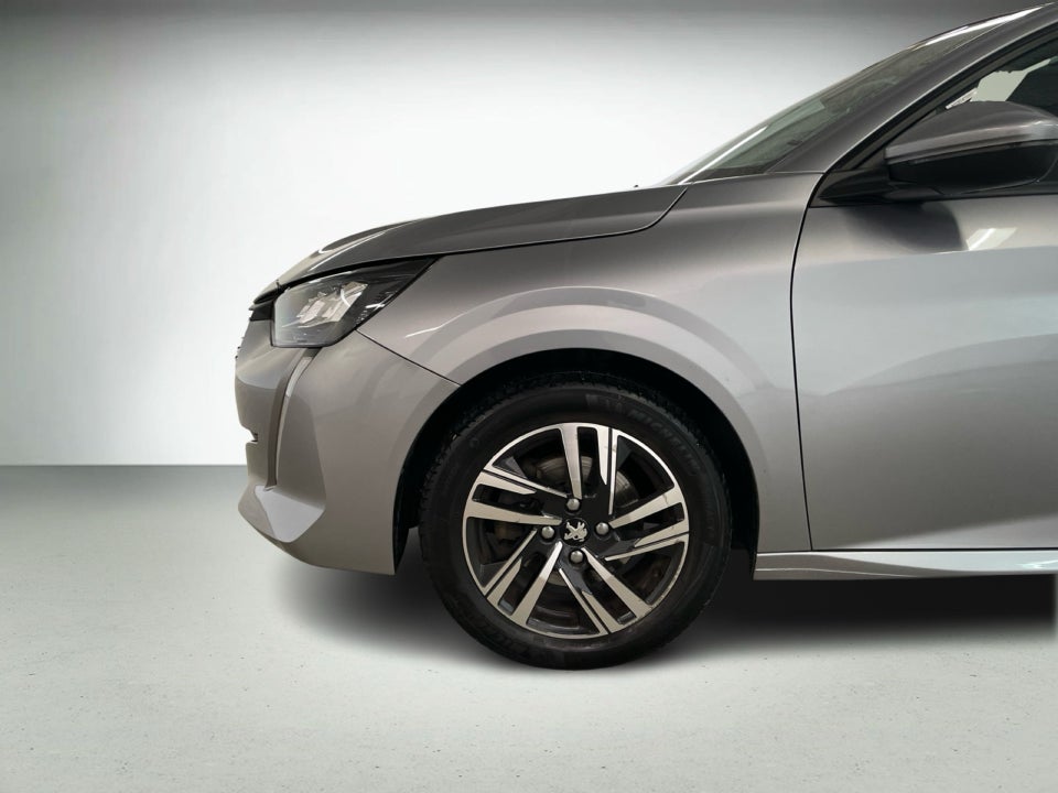 Peugeot 208 1,2 PureTech 100 Allure Sky 5d