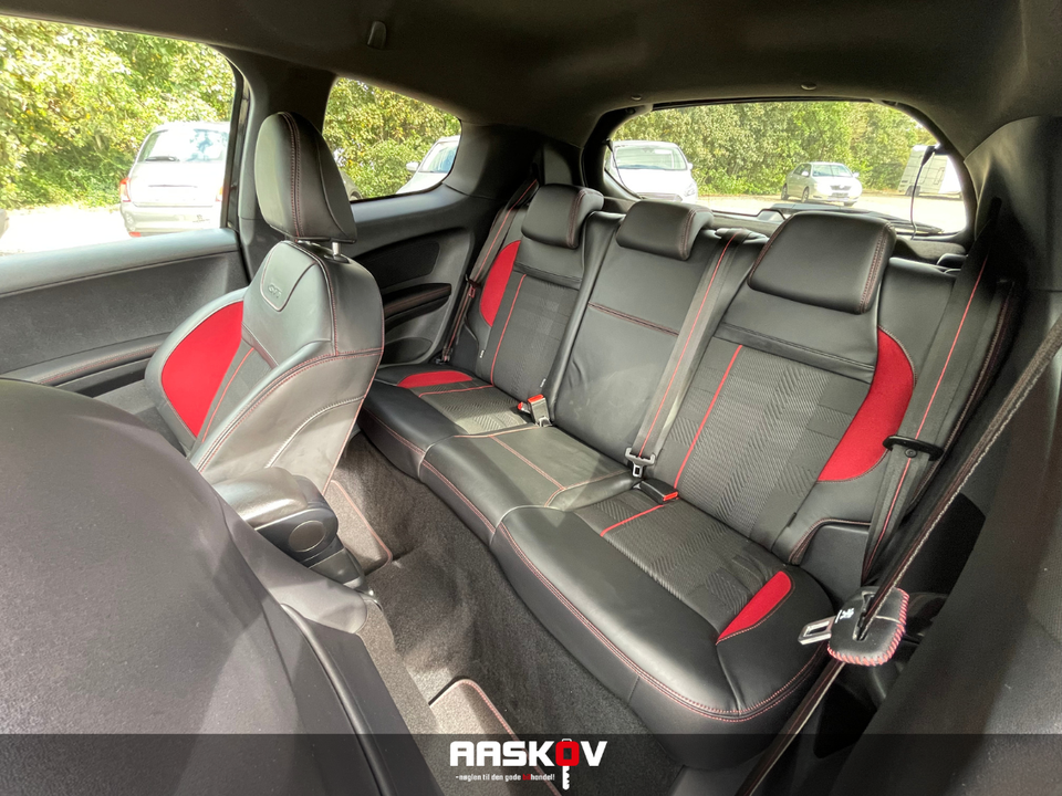 Peugeot 208 1,6 THP 208 GTi 3d