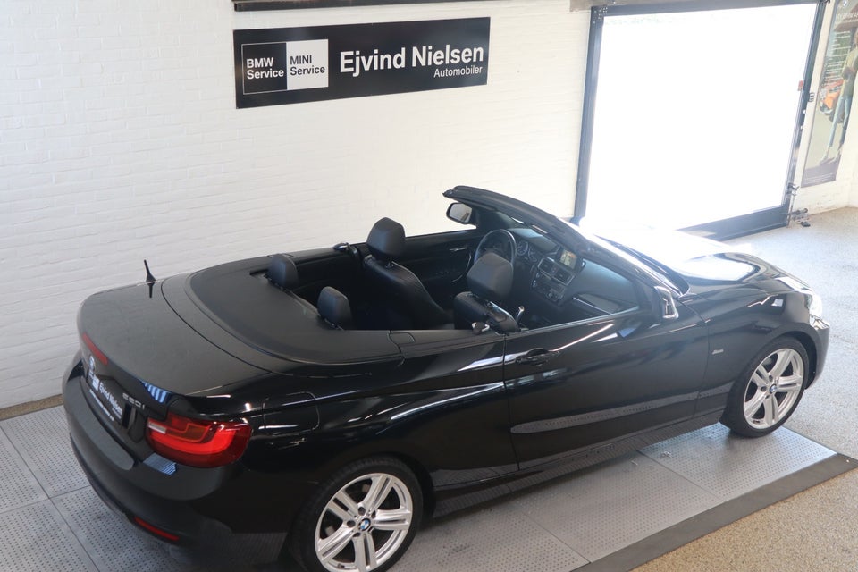 BMW 220i 2,0 Cabriolet aut. 2d