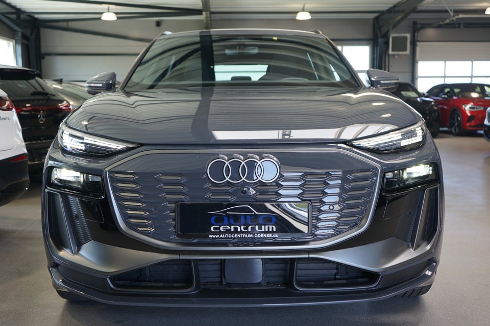 Audi Q6 e-tron S-line quattro 5d