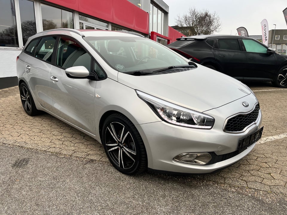 Kia Ceed 1,6 CRDi 128 Limited SW 5d