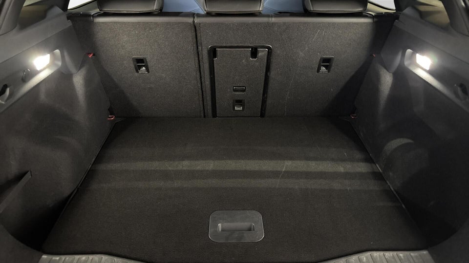 Ford Explorer 82 Premium Extended Range 5d