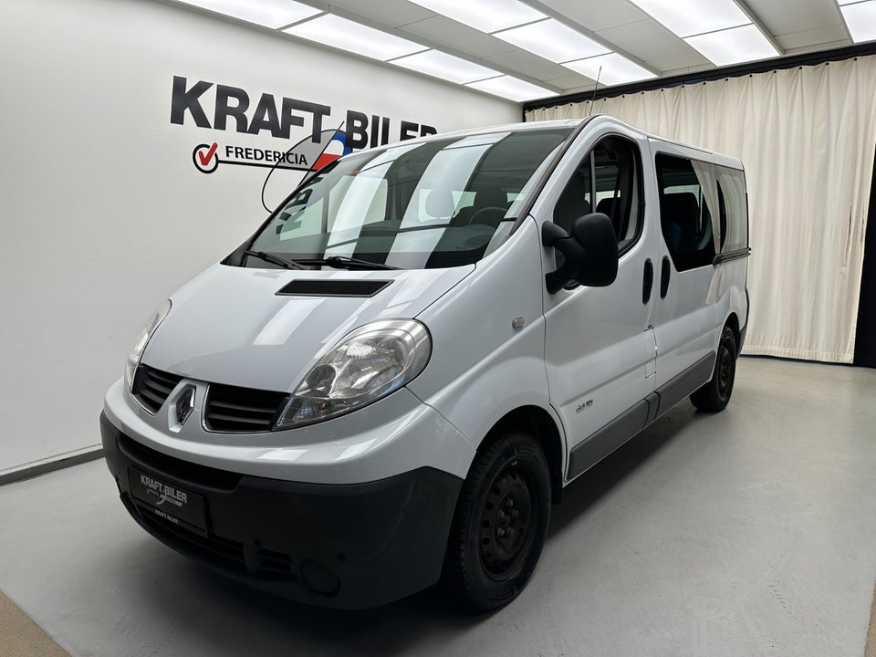 Renault Trafic T29 2,0 dCi 115 L1H1 Kombi aut. 4d