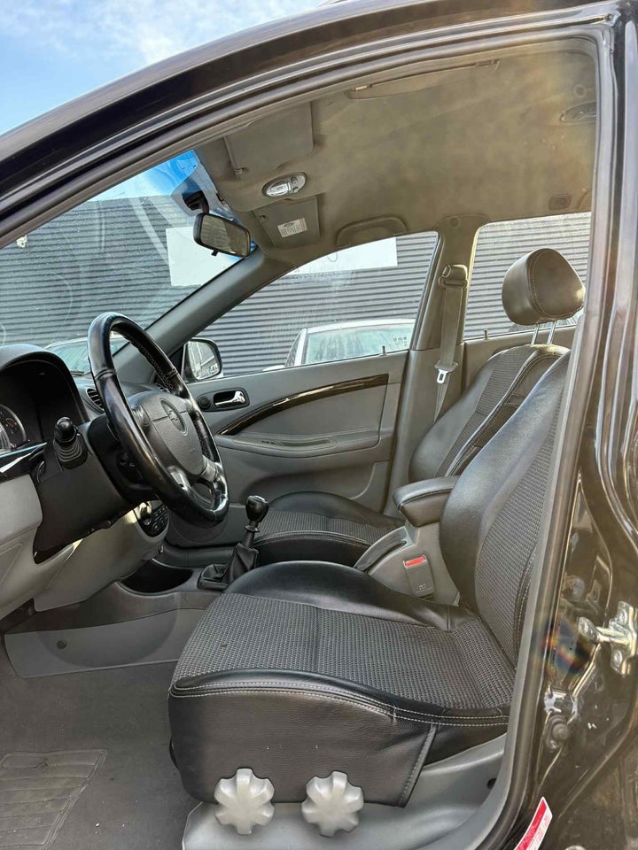 Chevrolet Nubira 1,6 Classic stc. 5d