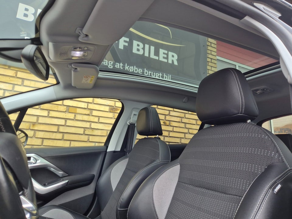 Peugeot 2008 1,5 BlueHDi 100 Allure Sky 5d