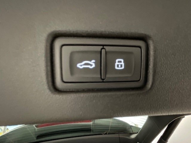 Audi Q4 e-tron 40 Advanced 5d