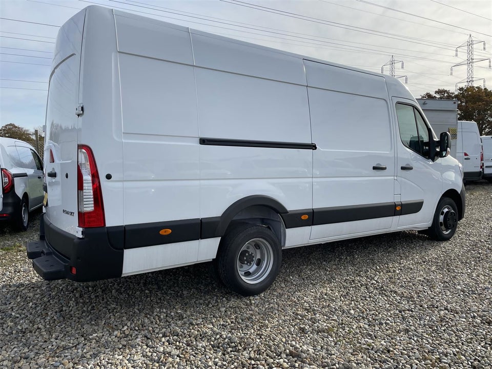 Renault Master IV T35 2,3 dCi 165 L3H2 Kassevogn RWD